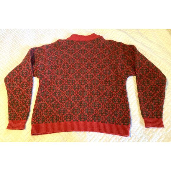 Vintage THE WOOLRICH WOMAN Sweater Sz M/L- 100% Wool - Red & Green w/ Sheep - Picture 12 of 12